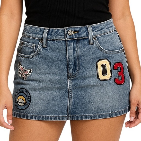 wild fable Dresses & Skirts - Wild Fable Denim Mini Skirt 8 Blue Medium‎ Wash Patches Trendy Collegiate New